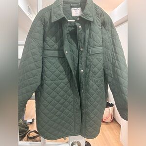 Old Navy Women's Quilted Active Jacket in Dark Green